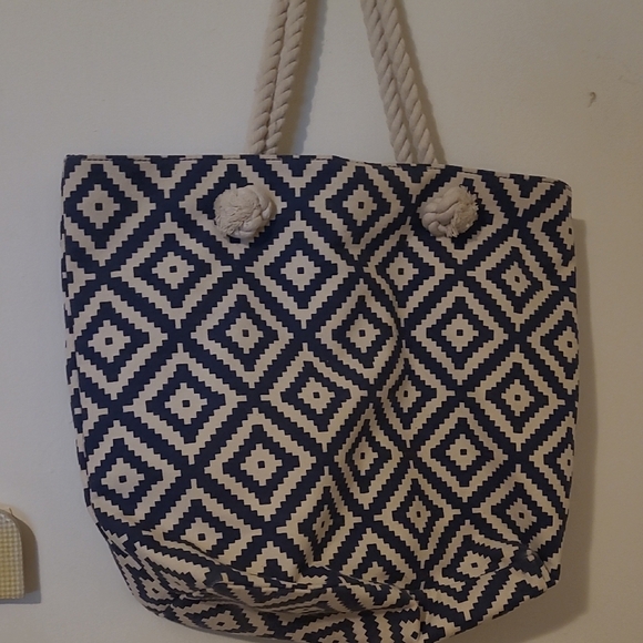 Summer & Rose Blue and Cream Geometric Tote Bag - Picture 1 of 2